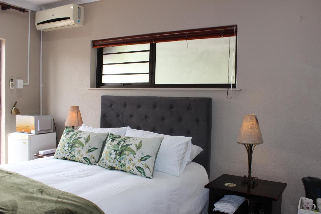 Amru Guesthouse B&B Brackenfell Exterior foto